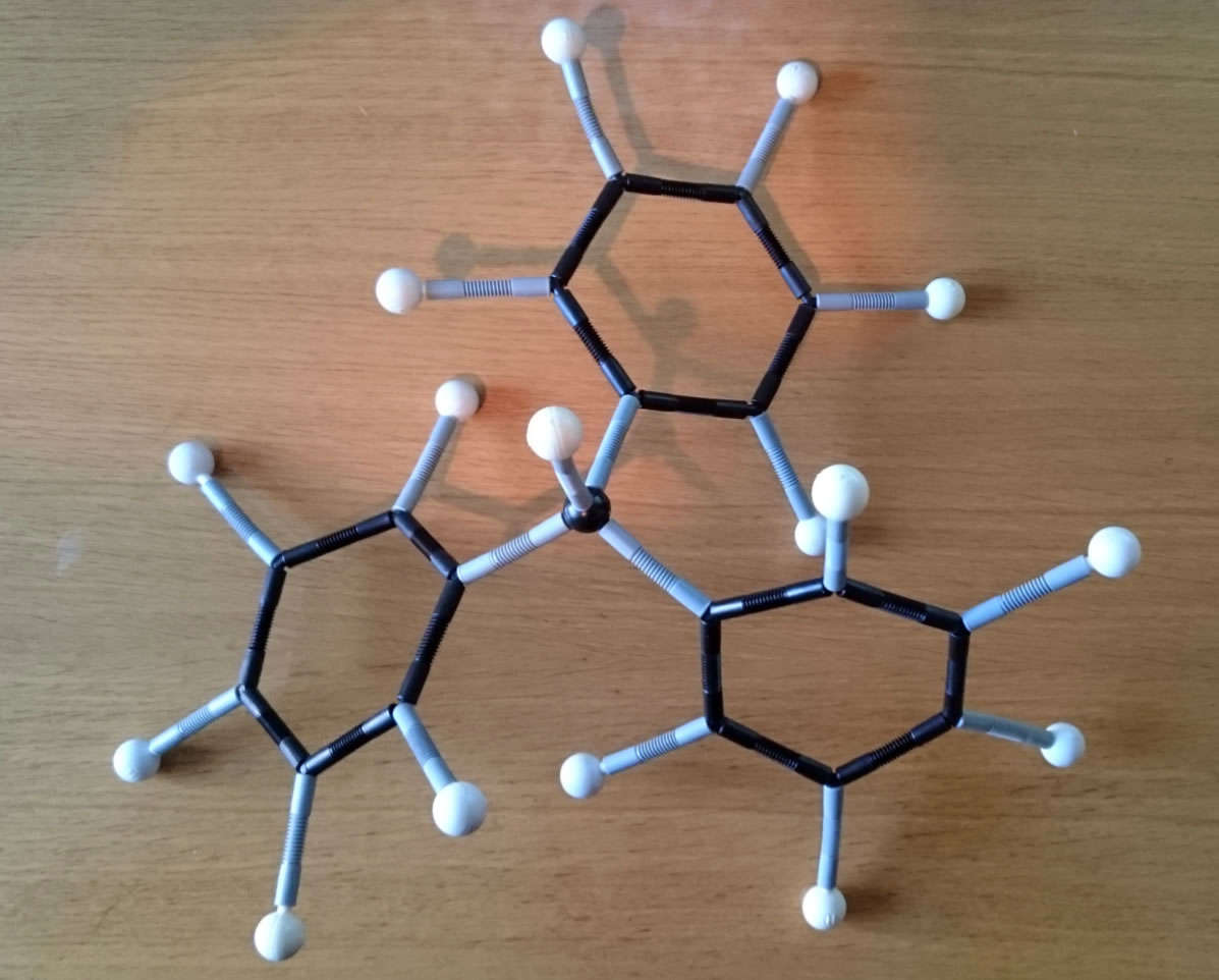 Triphenylmethan oder HC-(C6H5)3